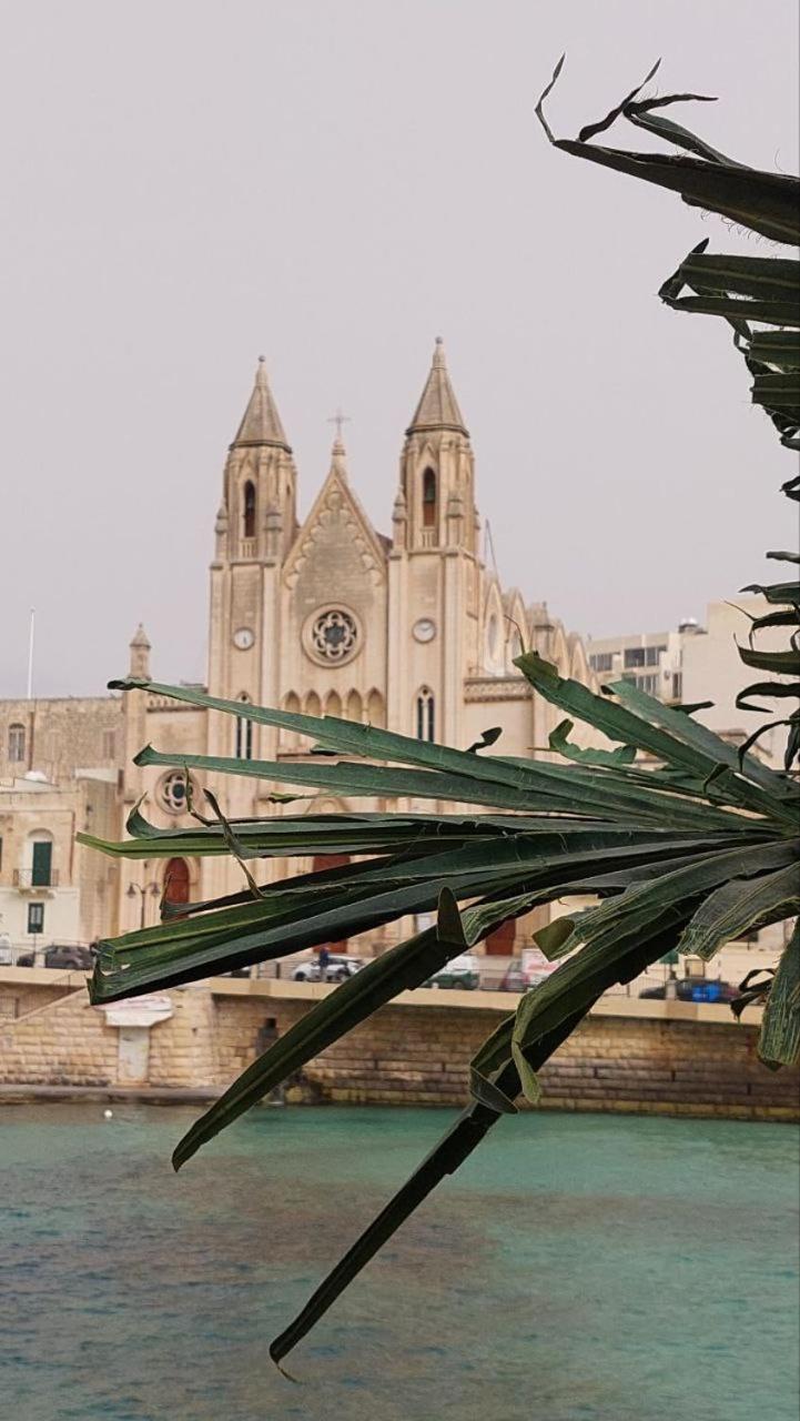 Malta Crown Guesthouse San Ġiljan Extérieur photo