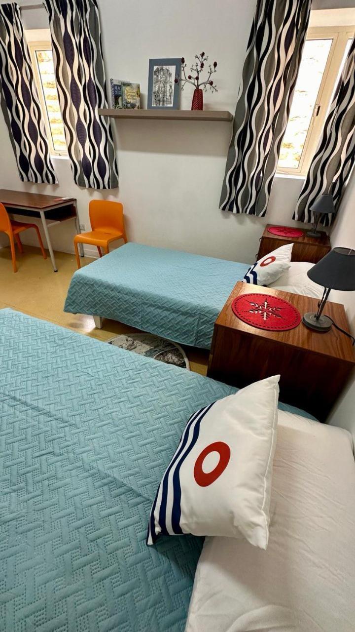 Malta Crown Guesthouse San Ġiljan Extérieur photo