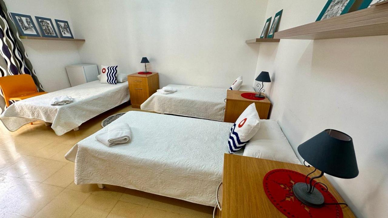 Malta Crown Guesthouse San Ġiljan Extérieur photo